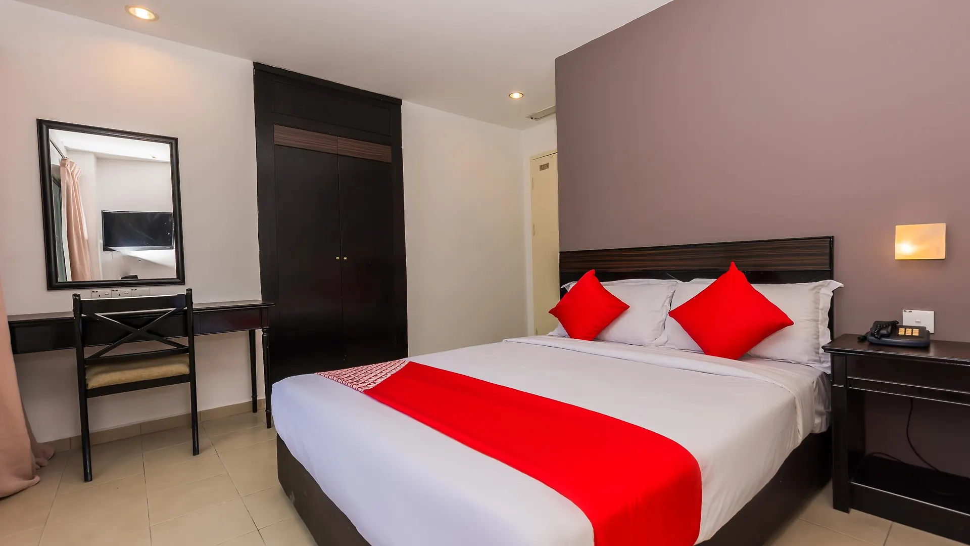 Hotel Zamburger Cheese Melaka  Malacca