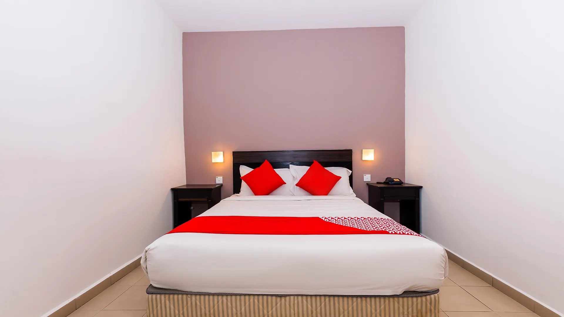**  Hotel Zamburger Cheese Melaka Malaysia