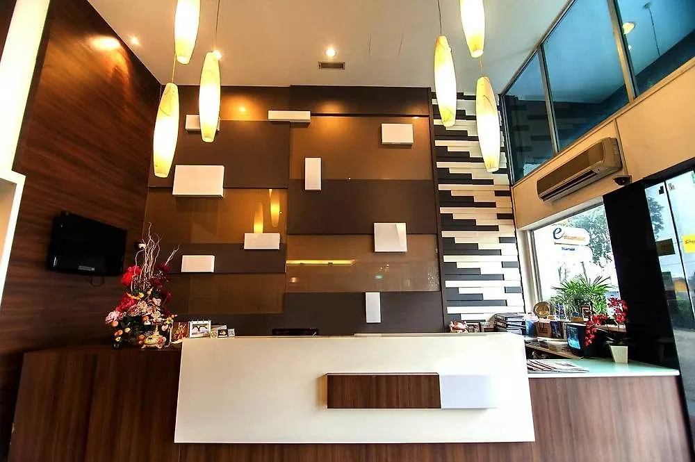 Hotel Zamburger Cheese Melaka