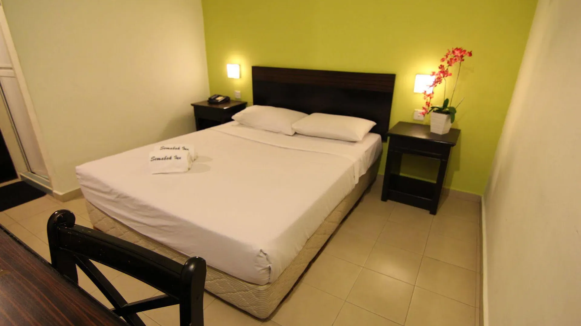 Hotel Zamburger Cheese Melaka Malacca